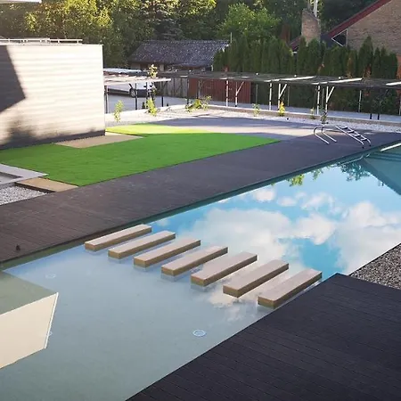 Moments - Emerald Penthouse *