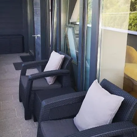 Daire Moments - Emerald Penthouse *