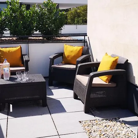 Moments - Emerald Penthouse Daire *