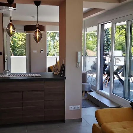 Moments - Emerald Penthouse Balatonszárszó