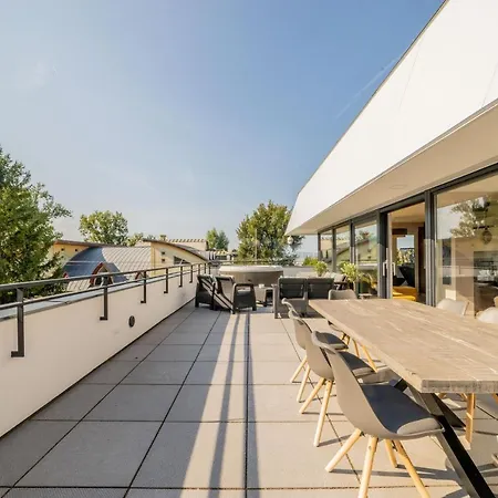 Διαμέρισμα Moments - Emerald Penthouse