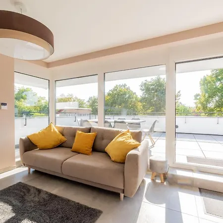 Apartamento Moments - Emerald Penthouse Balatonszárszó