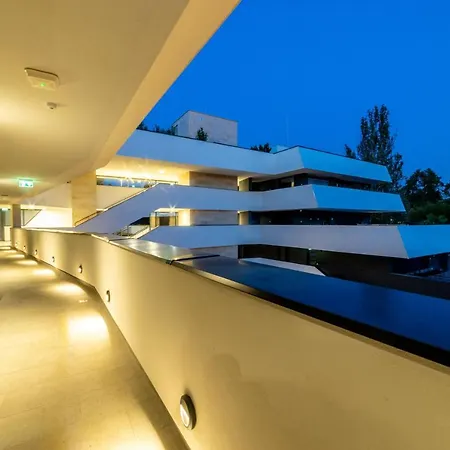 Moments - Emerald Penthouse Apartamento Balatonszárszó