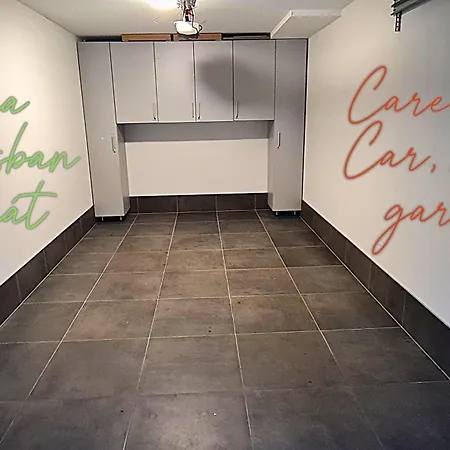 Moments - Emerald Penthouse *