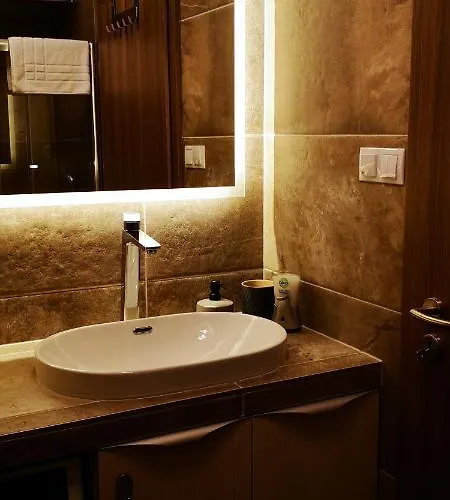 דירה Moments - Emerald Penthouse *