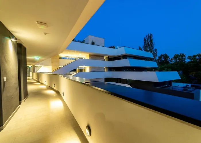 Moments - Emerald Penthouse アパート Balatonszárszó