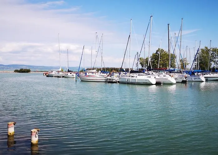 דירה Moments - Emerald Penthouse