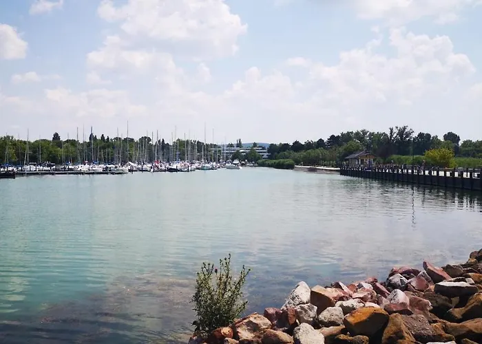 アパート Moments - Emerald Penthouse Balatonszárszó